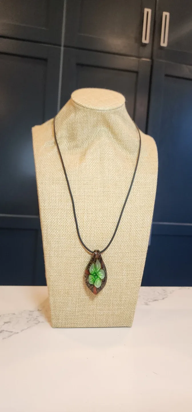 Handmade Flower Pendant Necklace