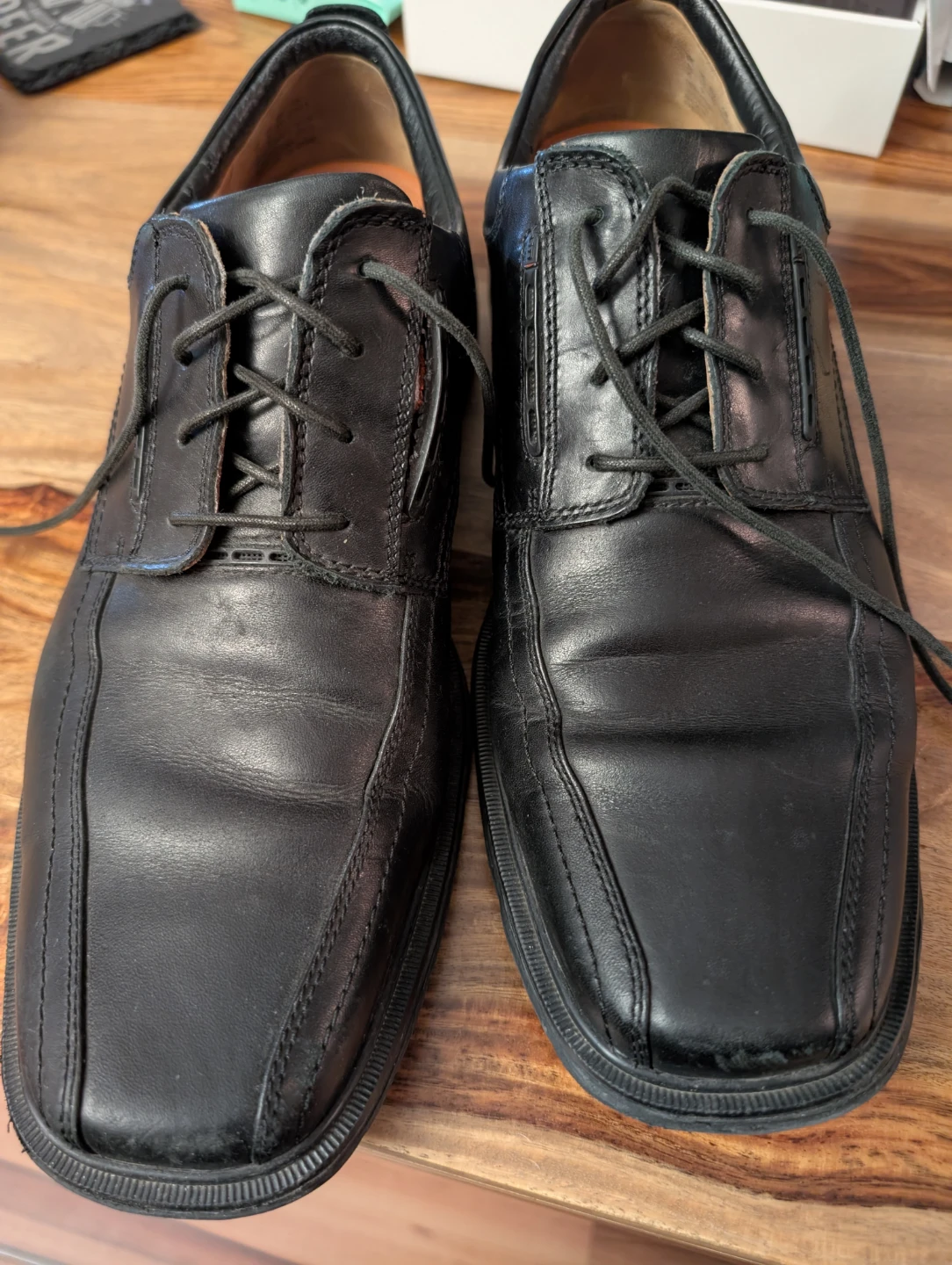 Clarks Black Leather Dress Shoes size 11.5 (#Cleanout)