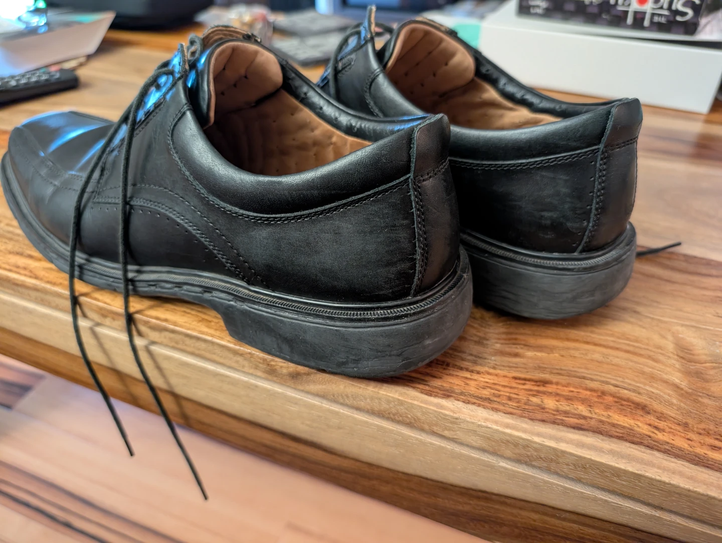 Clarks Black Leather Dress Shoes size 11.5 (#Cleanout) - photo 4