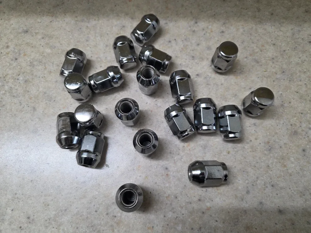 Set of 20 Chrome 12x1.5 Lug Nuts image indicator(4)
