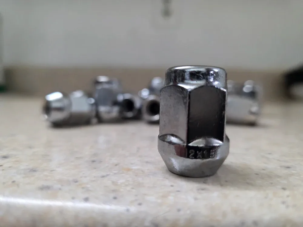 Set of 20 Chrome 12x1.5 Lug Nuts image indicator(5)