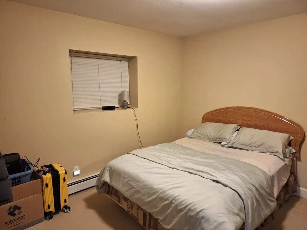 2 bedroom basement suite for rent in newton surrey image indicator(8)