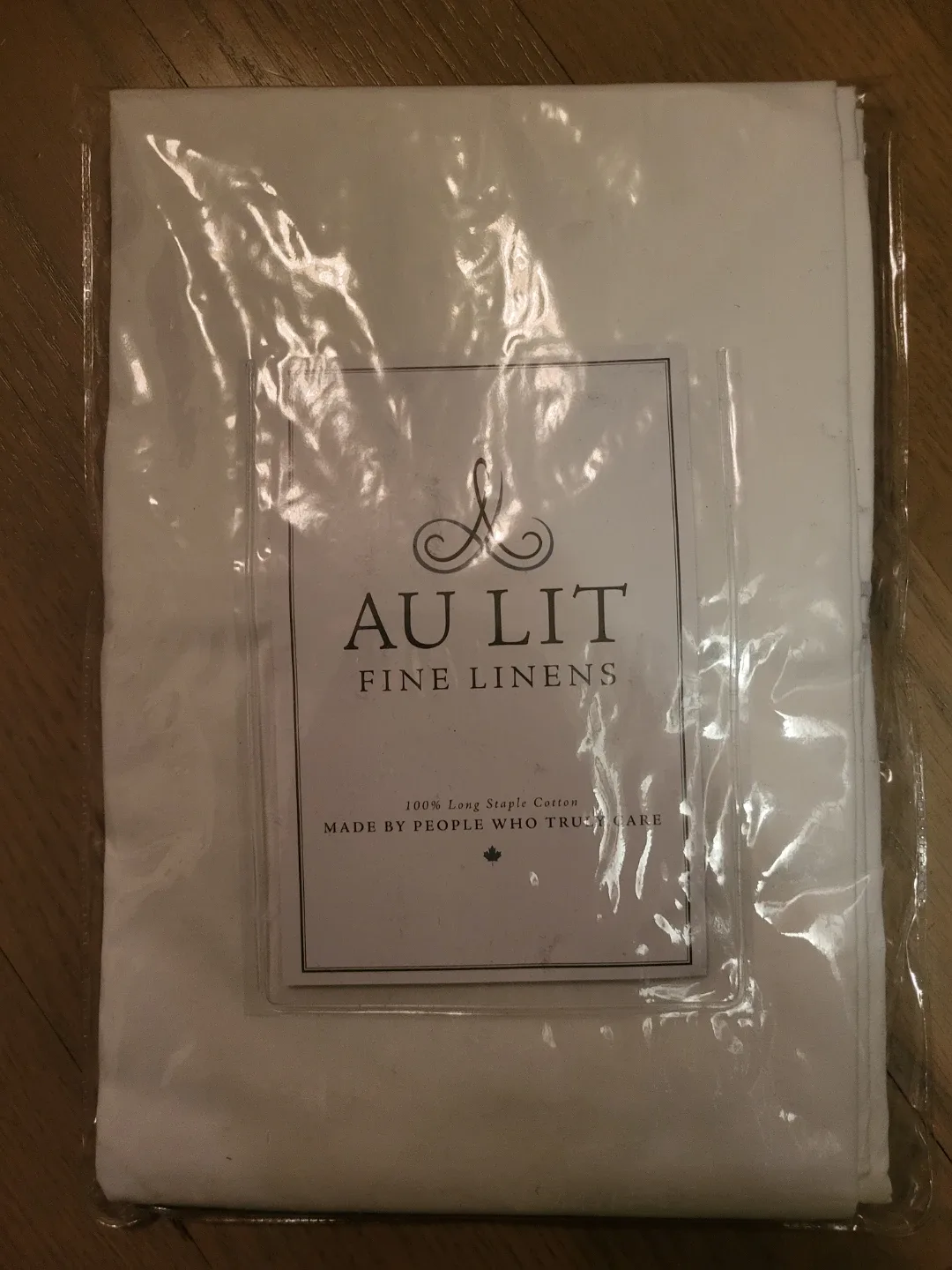 Au Lit Fine Linens White Pillow Cases S/Q. #Cleanout