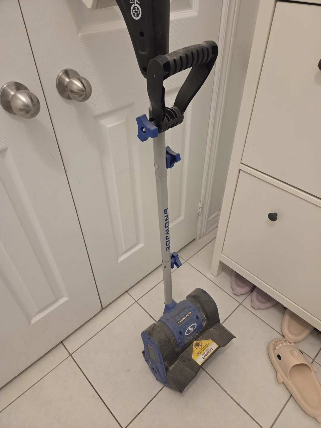 Snow Joe 24V Cordless Snow Shovel - 10-Inch