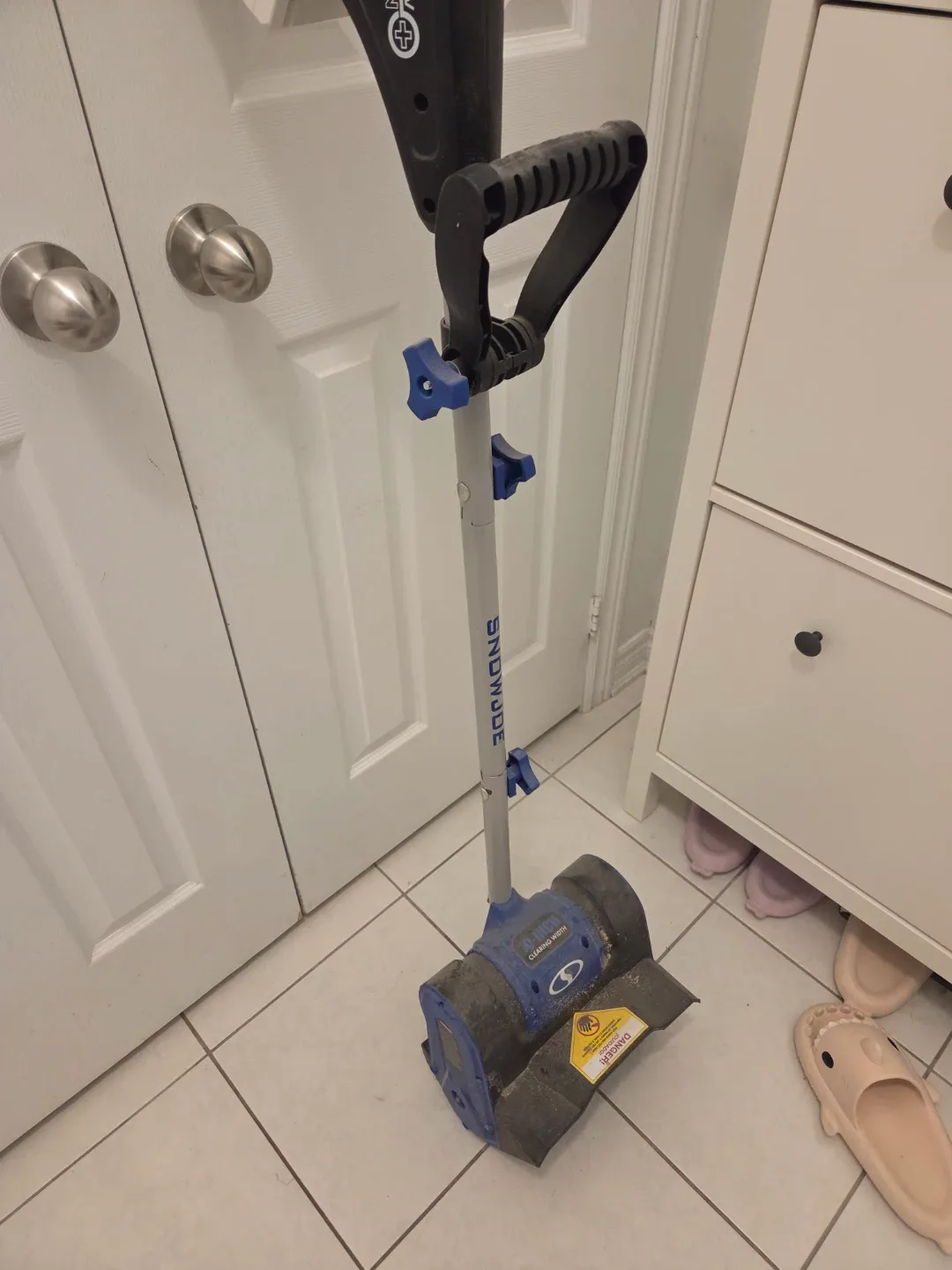 Snow Joe 24V Cordless Snow Shovel - 10-Inch