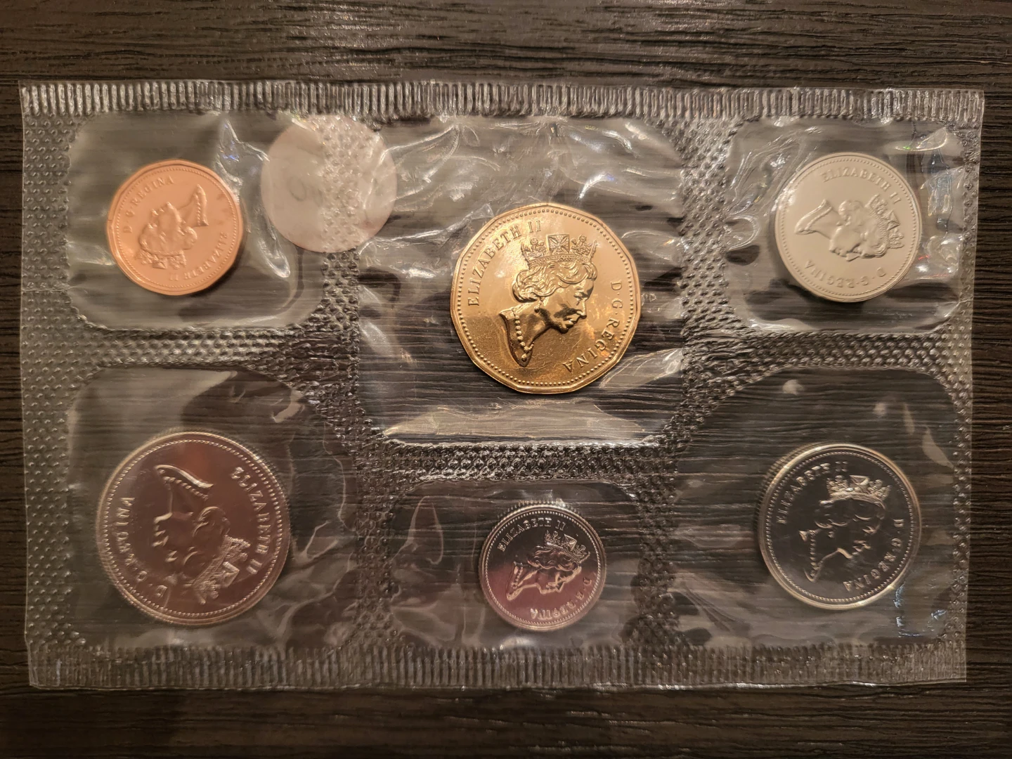 Royal Canadian Mint 1993 Uncirculated Coin Set - photo 2