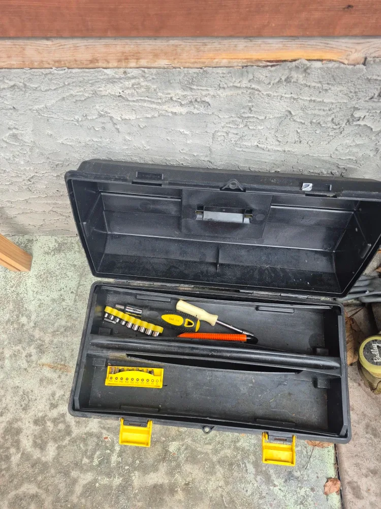 Tool Box - Black and Yellow image indicator(2)