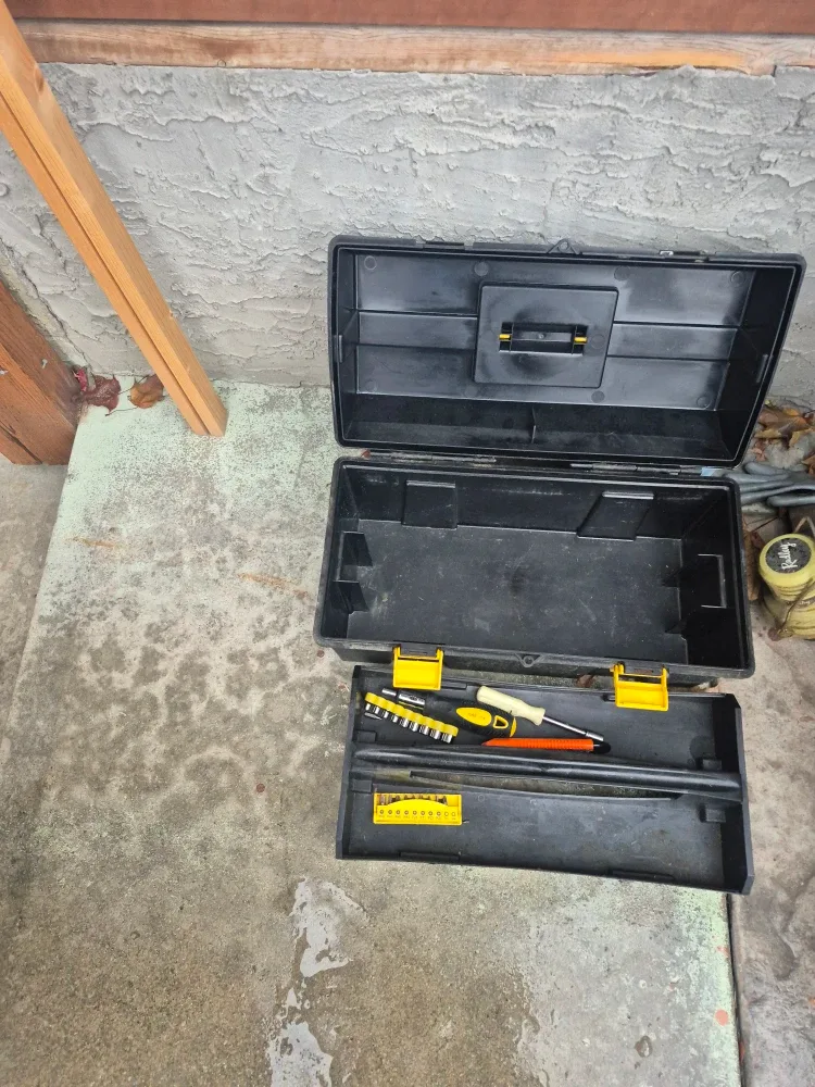 Tool Box - Black and Yellow image indicator(3)