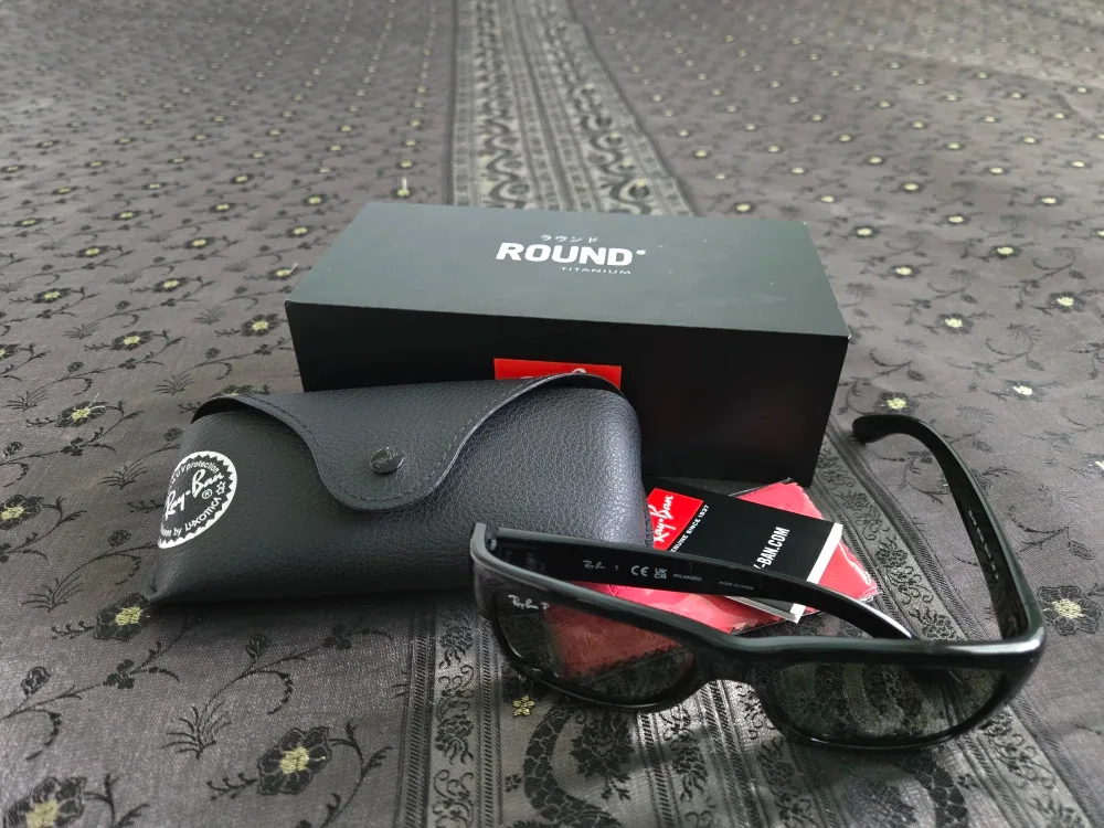 Ray-Ban RB4194 601/9A Sunglasses - Black image indicator(2)