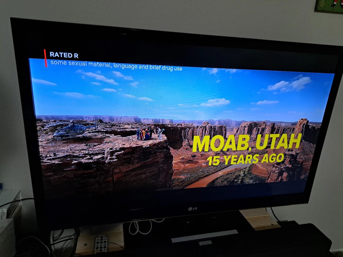 47" LG 1080P TV - photo 4