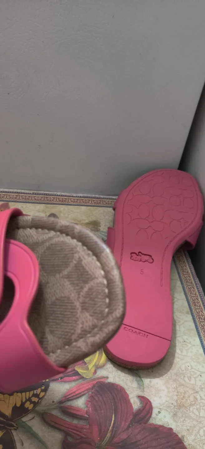Coach Pink Sandals - Size 5 image indicator(5)