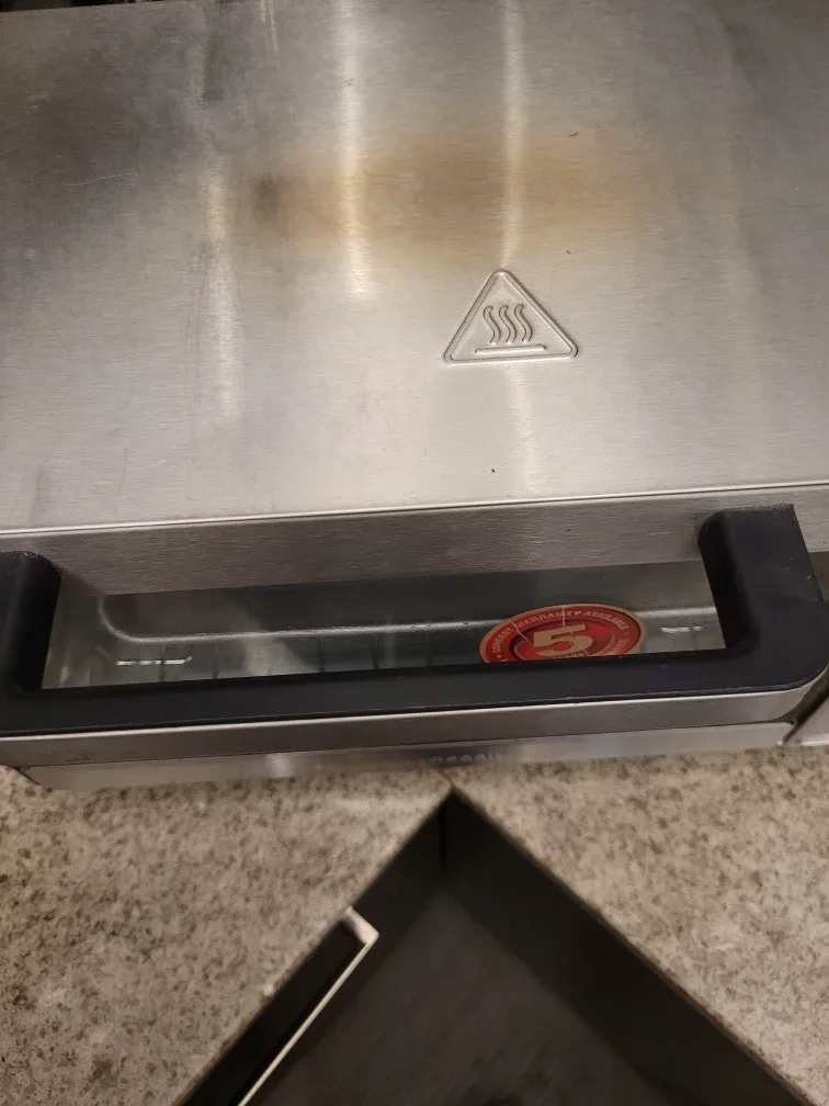 Hamilton Beach Toaster Oven with Accessories image indicator(6)