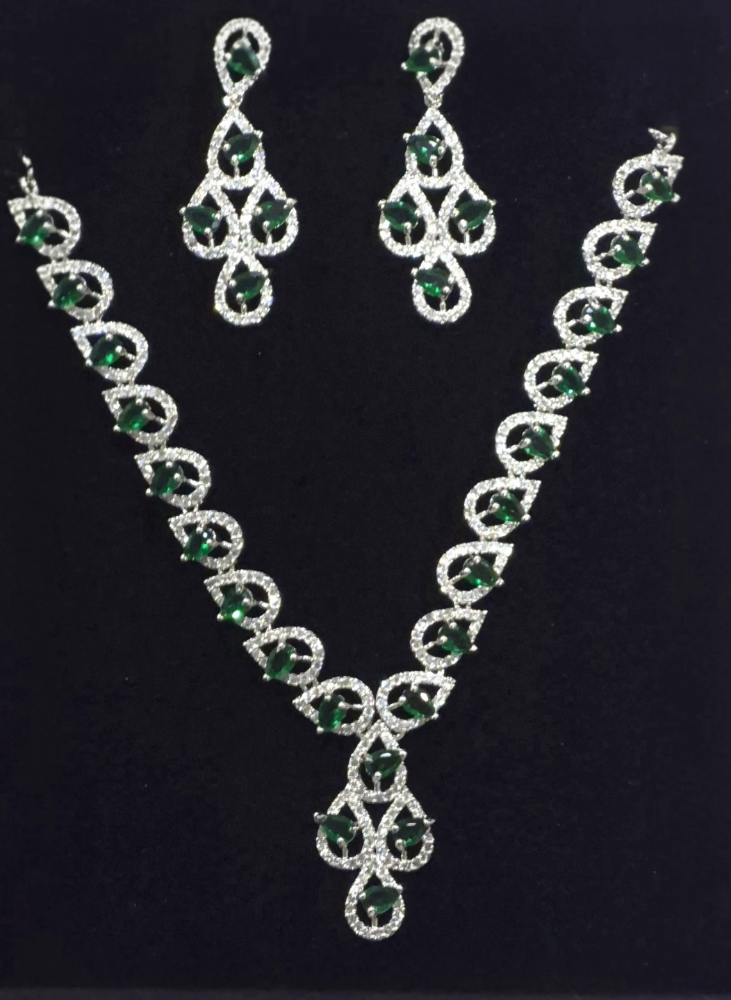 Emerald Teardrop Elegance Set - photo 2
