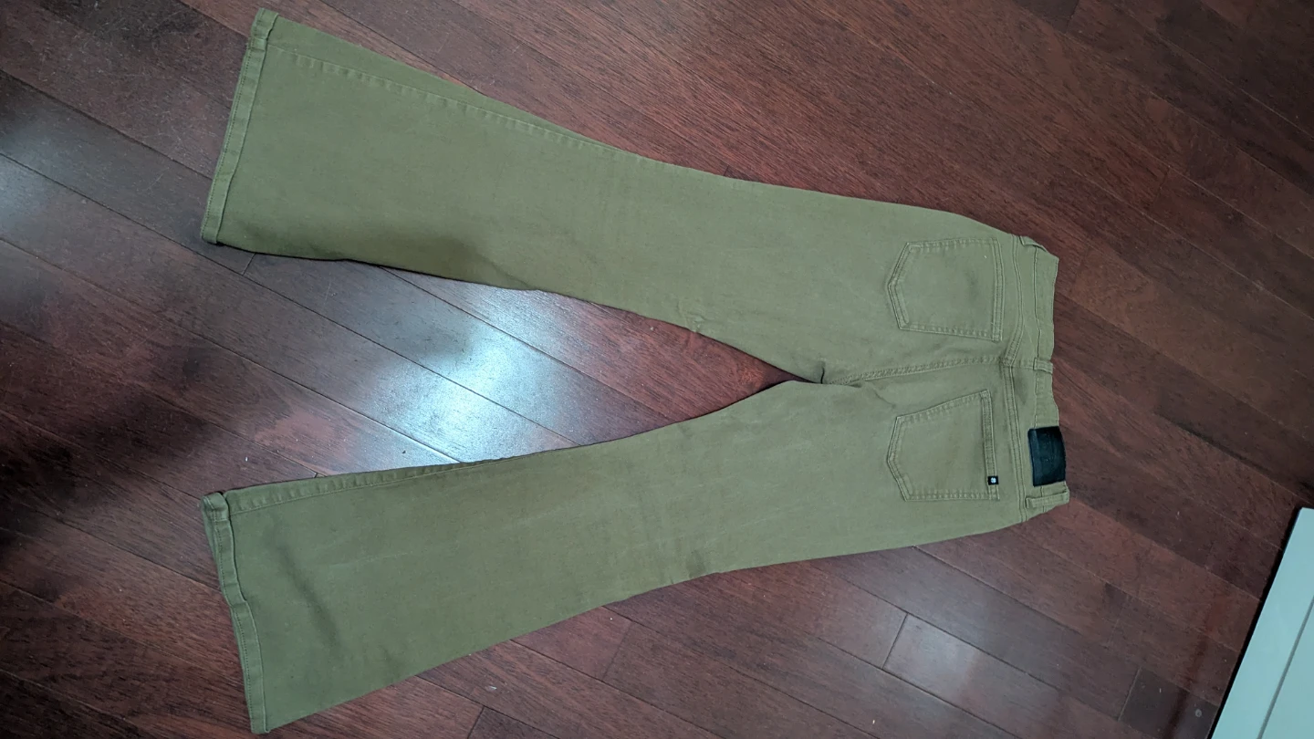 Lucky Brand Women's Flare Jeans -Size 6/28 - photo 2