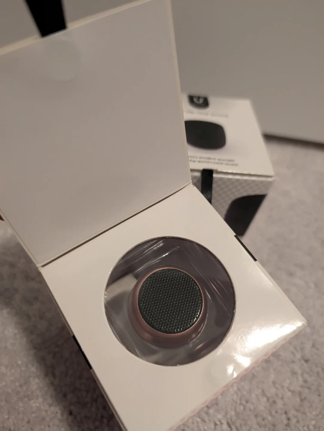 Brand New Speakers - World's Smallest Speaker image indicator(3)