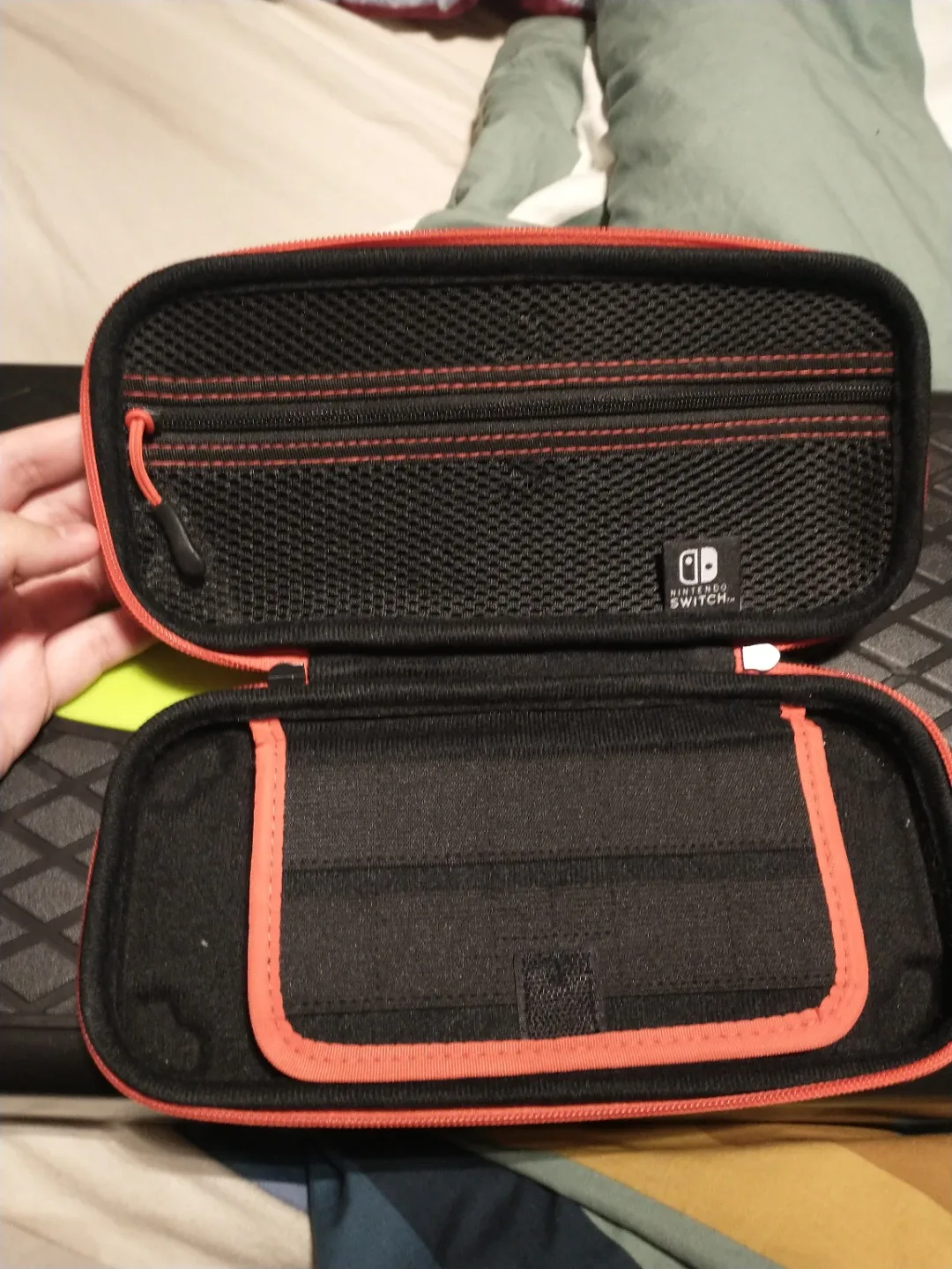 Nintendo Switch Carrying Case - Black & red
