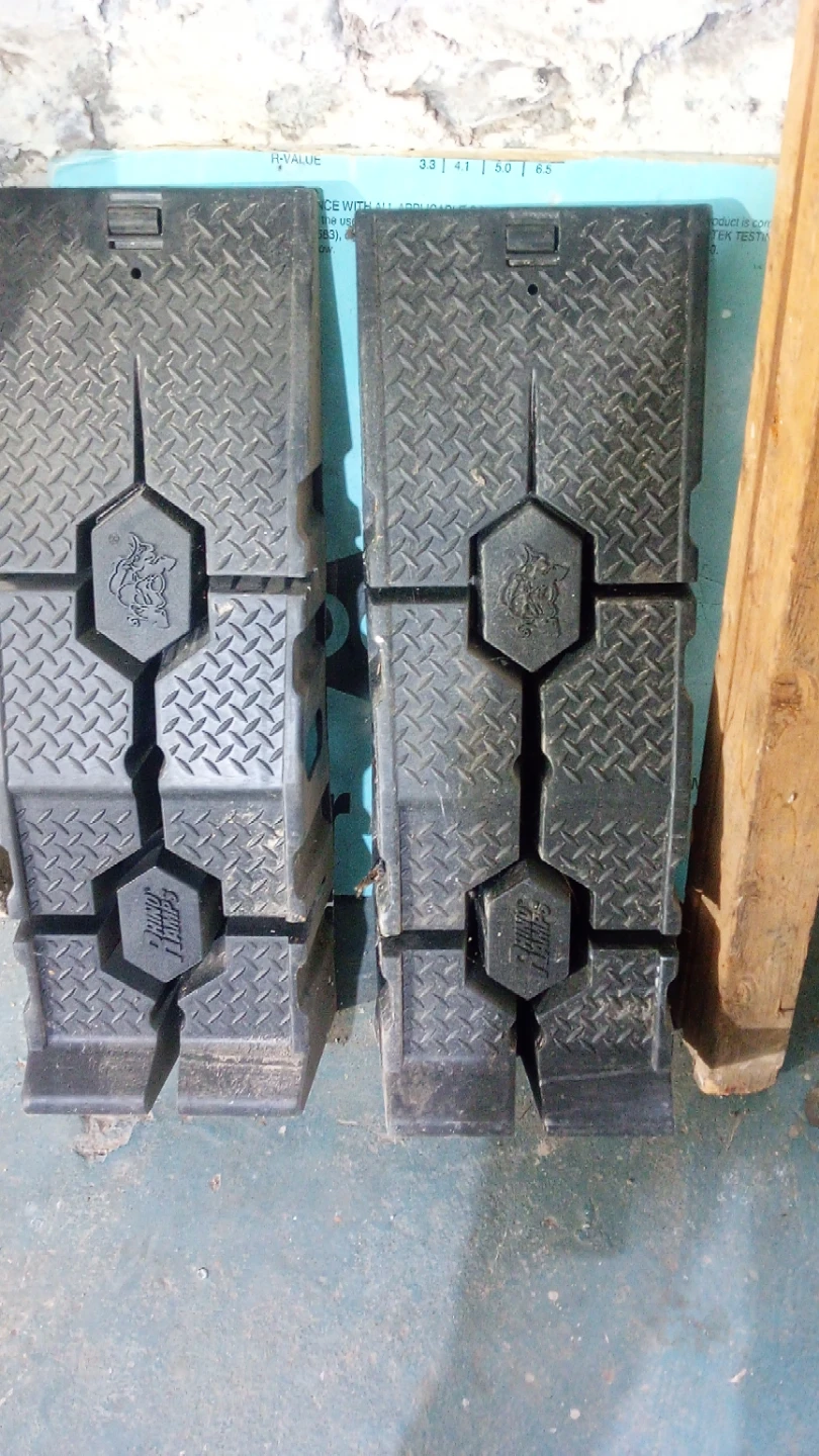 RhinoGear Portable Vehicle Ramps