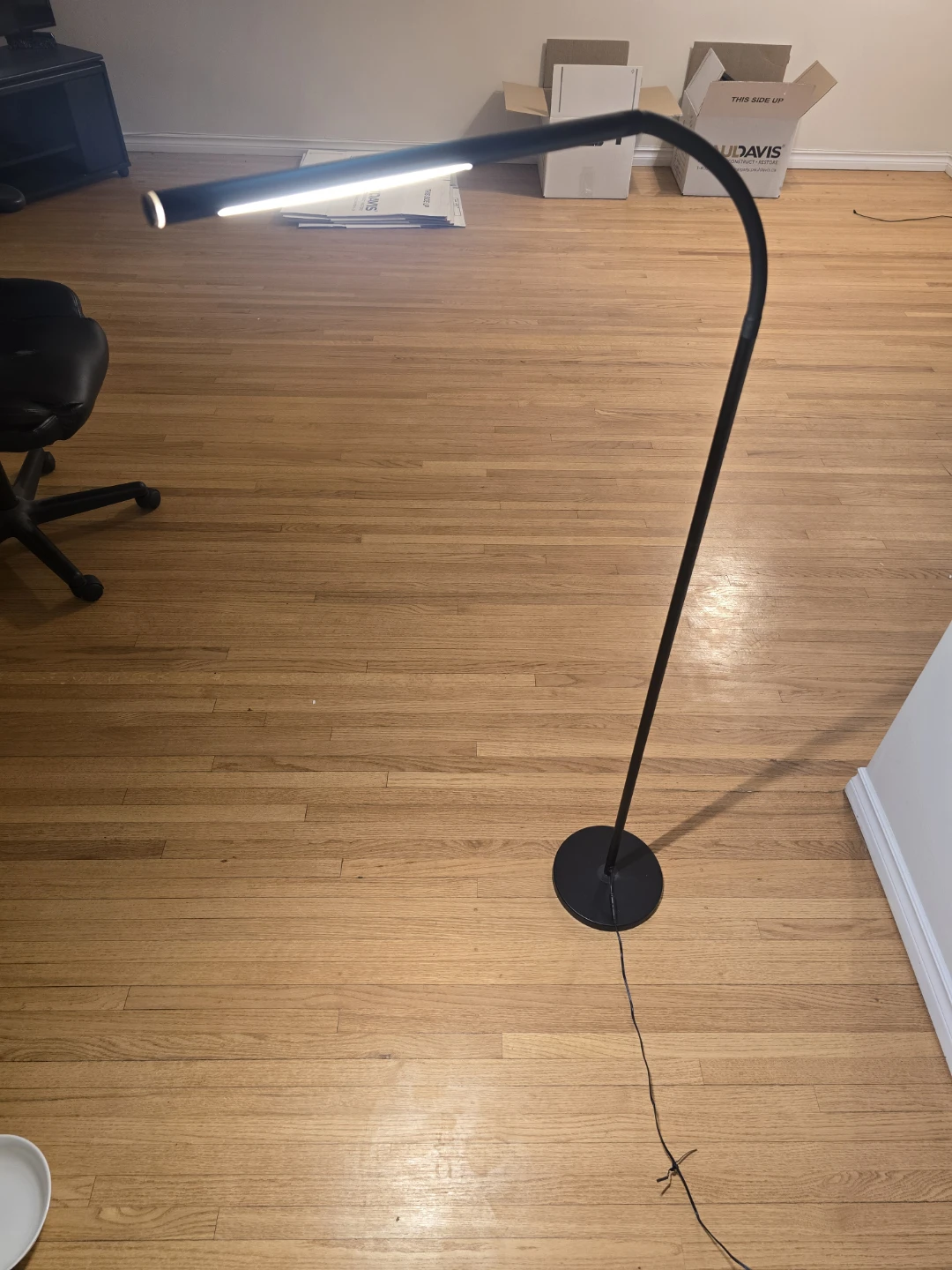 Black Floor Lamp - photo 2