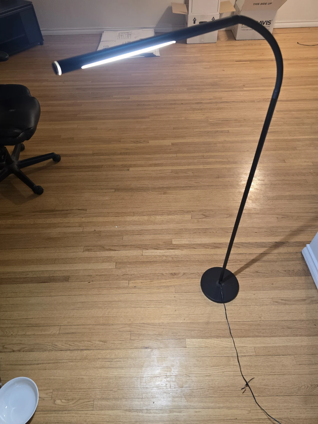 Black Floor Lamp - photo 3