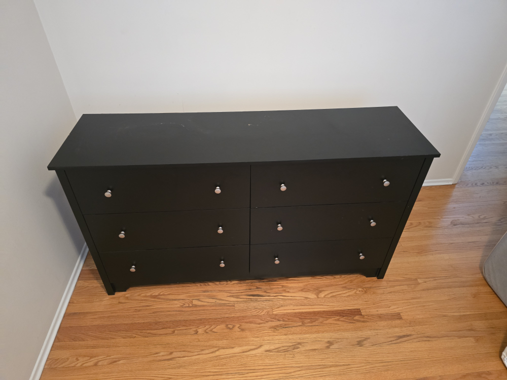 chest of drawers - photo 2