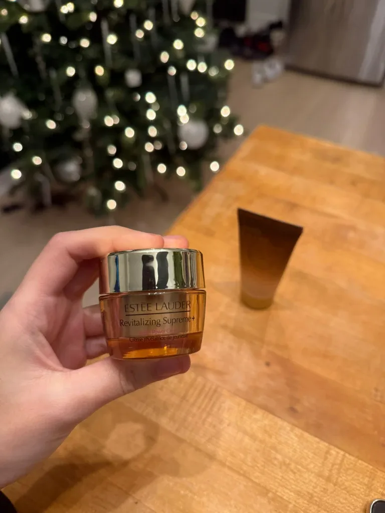 Estée Lauder Revitalizing Supreme+ & Cleansing Gelee #cleanout image indicator(3)