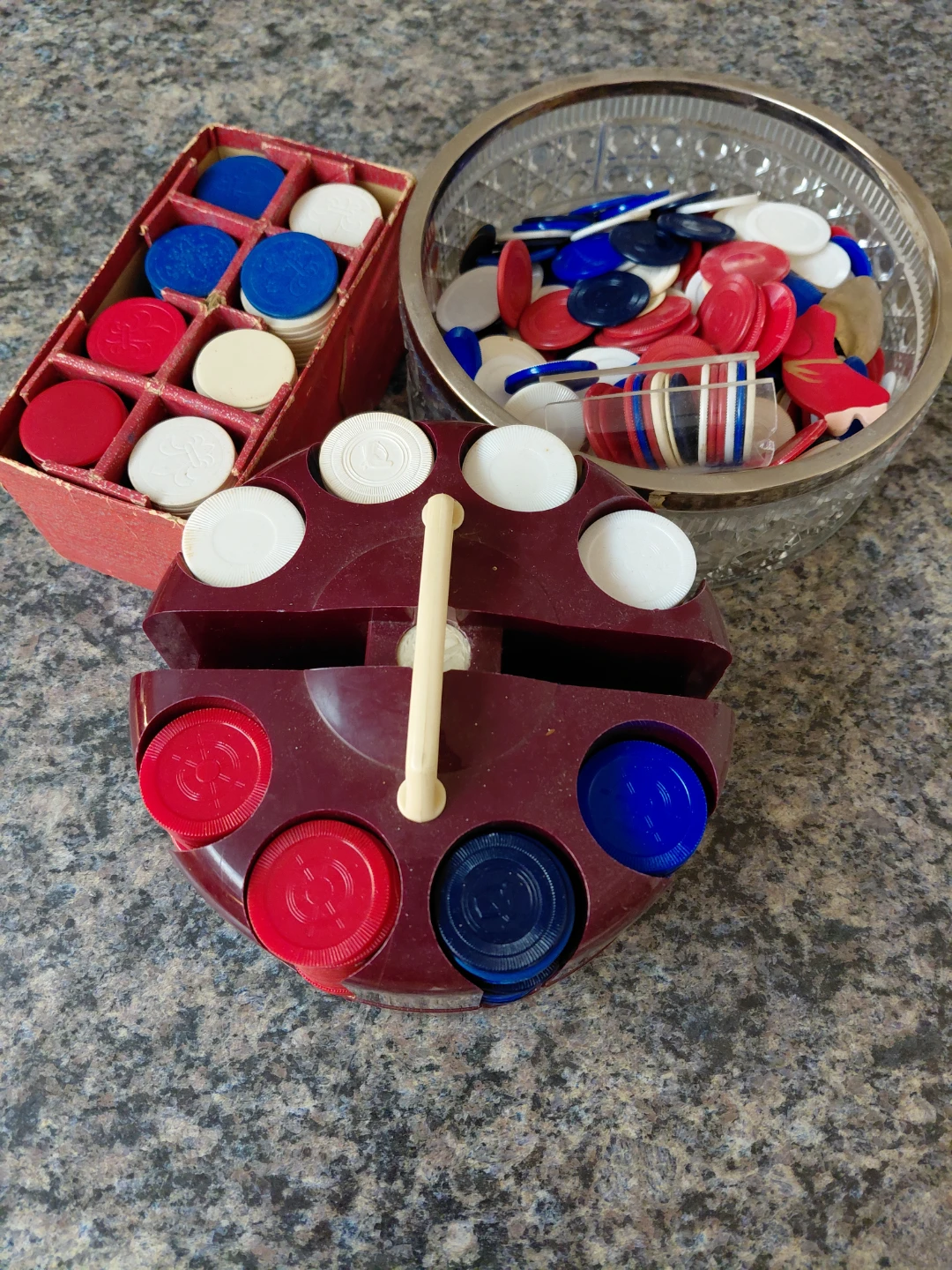 Vintage Poker Chip Set w/ Case