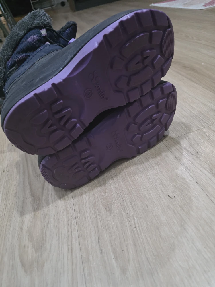 Kamik Winter Boots - Size 3 - photo 3