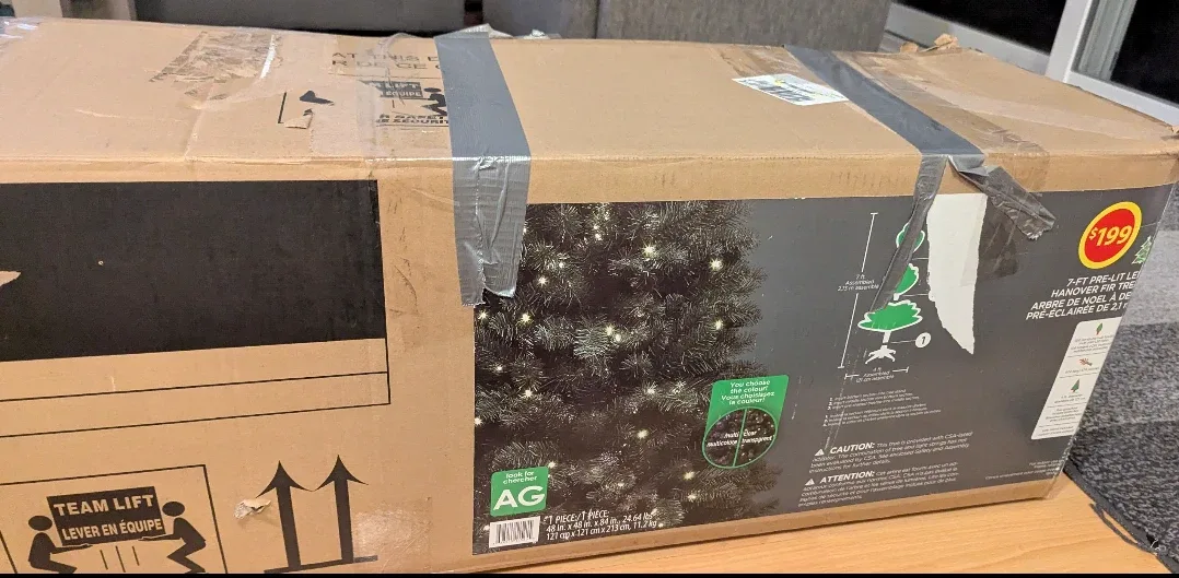 Christmas Tree - 7-ft Pre-Lit LED Hanover Fir Tree image indicator(2)