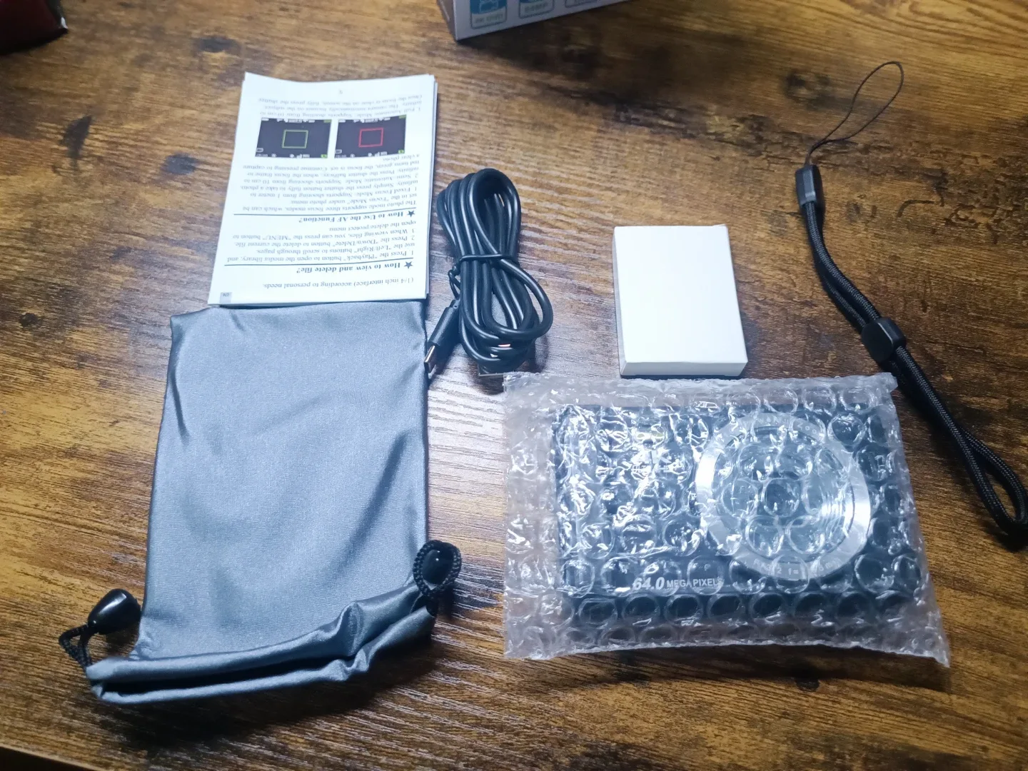 4K Ultra HD 64.0 Megapixel Camera - New! image indicator(3)