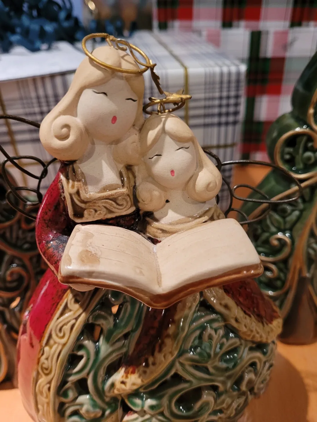 Vintage Christmas Tree & Angel Figurines image indicator(2)