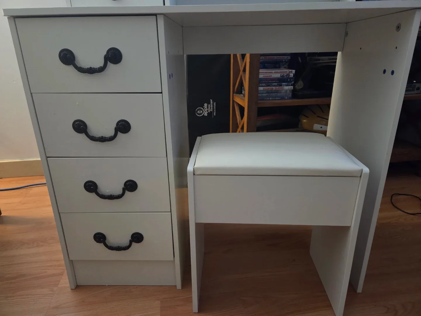 White Vanity Desk with Stool image indicator(2)