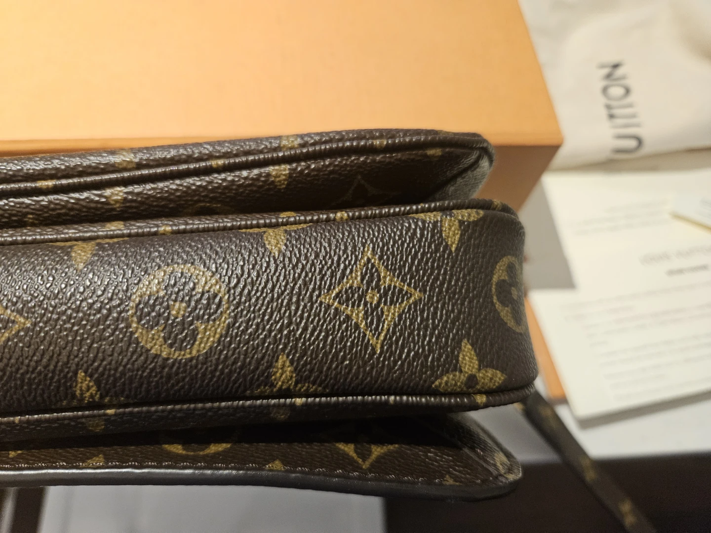 Authentic Louis Vuitton Pochette Métis Handbag - photo 3