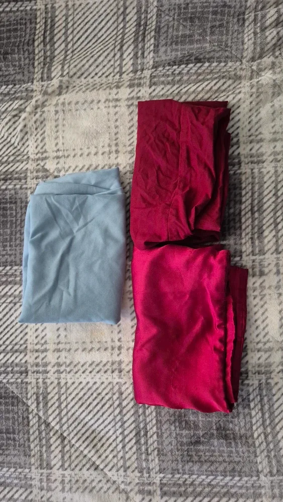 Bedding Blankets & sheets (Prices listed) image indicator(5)