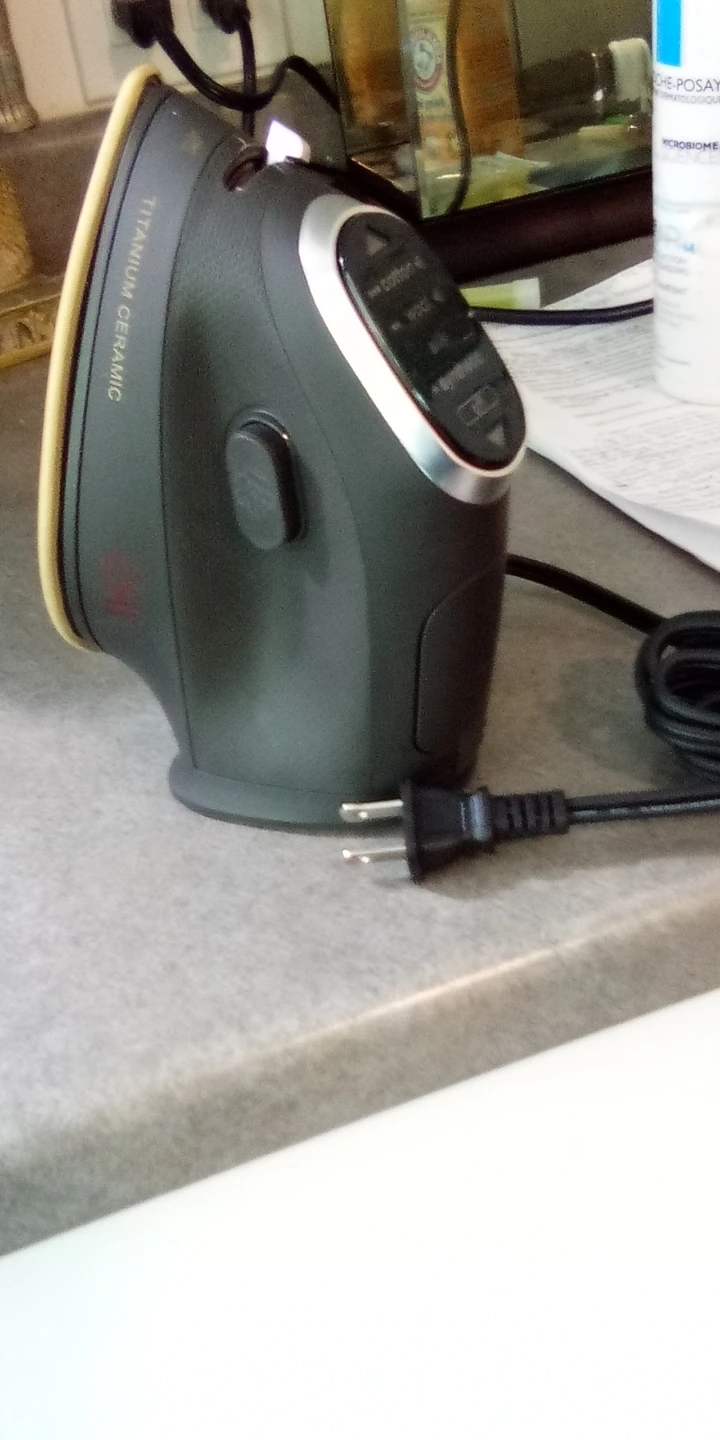 *"CHI" -TITANIUM CERAMIC STEAM IRON* - photo 3