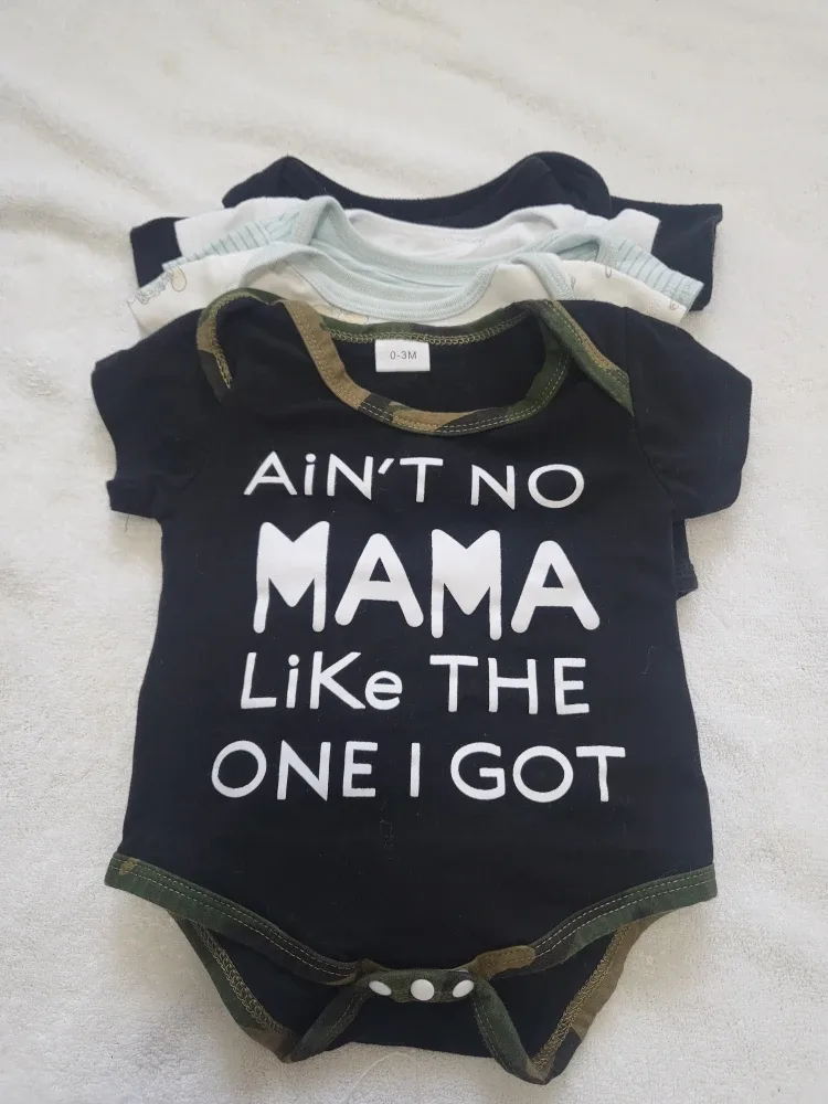 Baby Clothes Bundle (0-3M) image indicator(3)