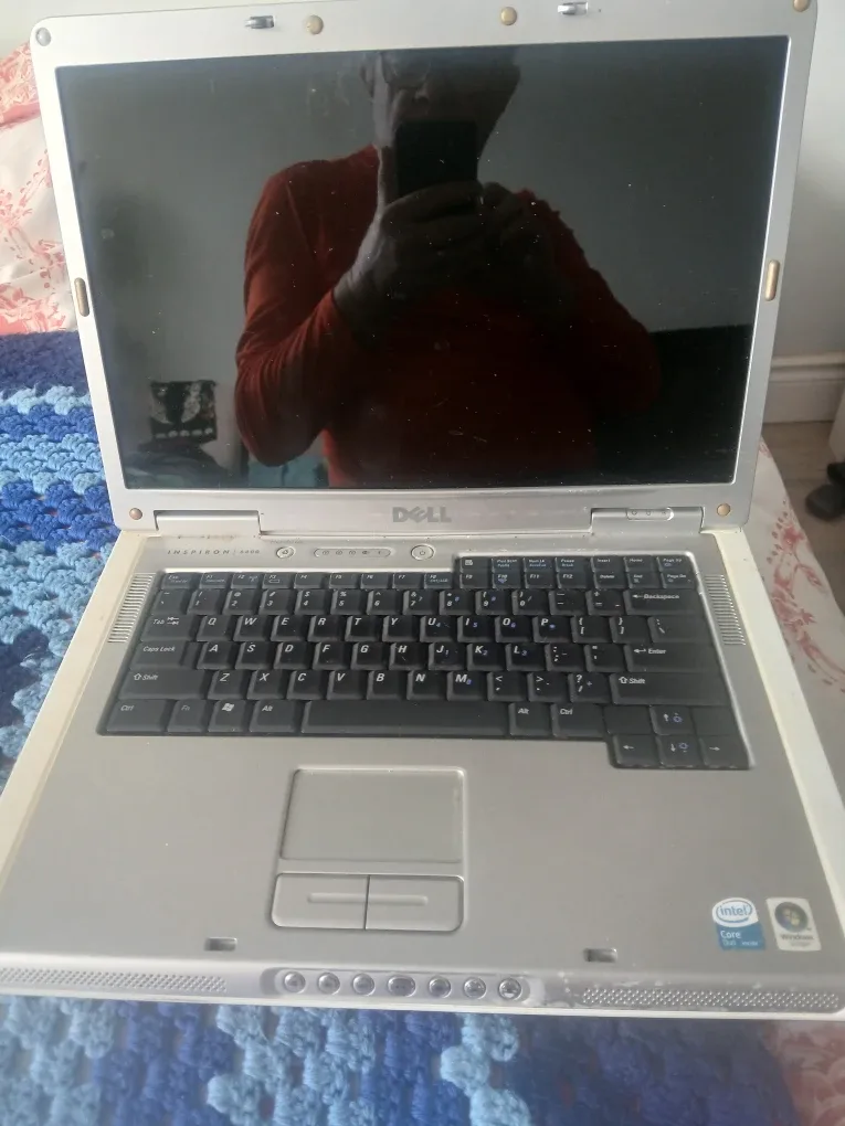 Dell Inspiron 1405 Laptop