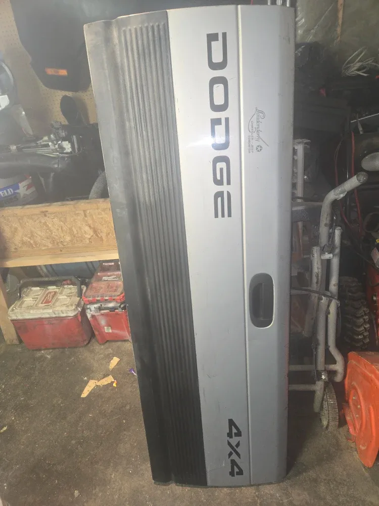 Dodge 4x4 Tailgate 2nd g wen