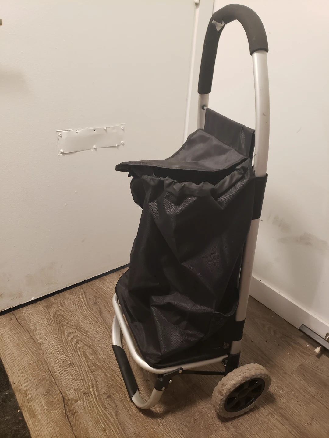 Black Shopping Cart
