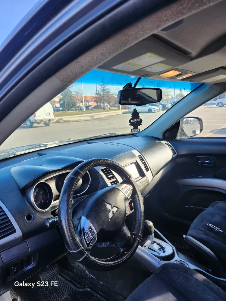 2012 Mitsubishi Outlander 4WD image indicator(10)