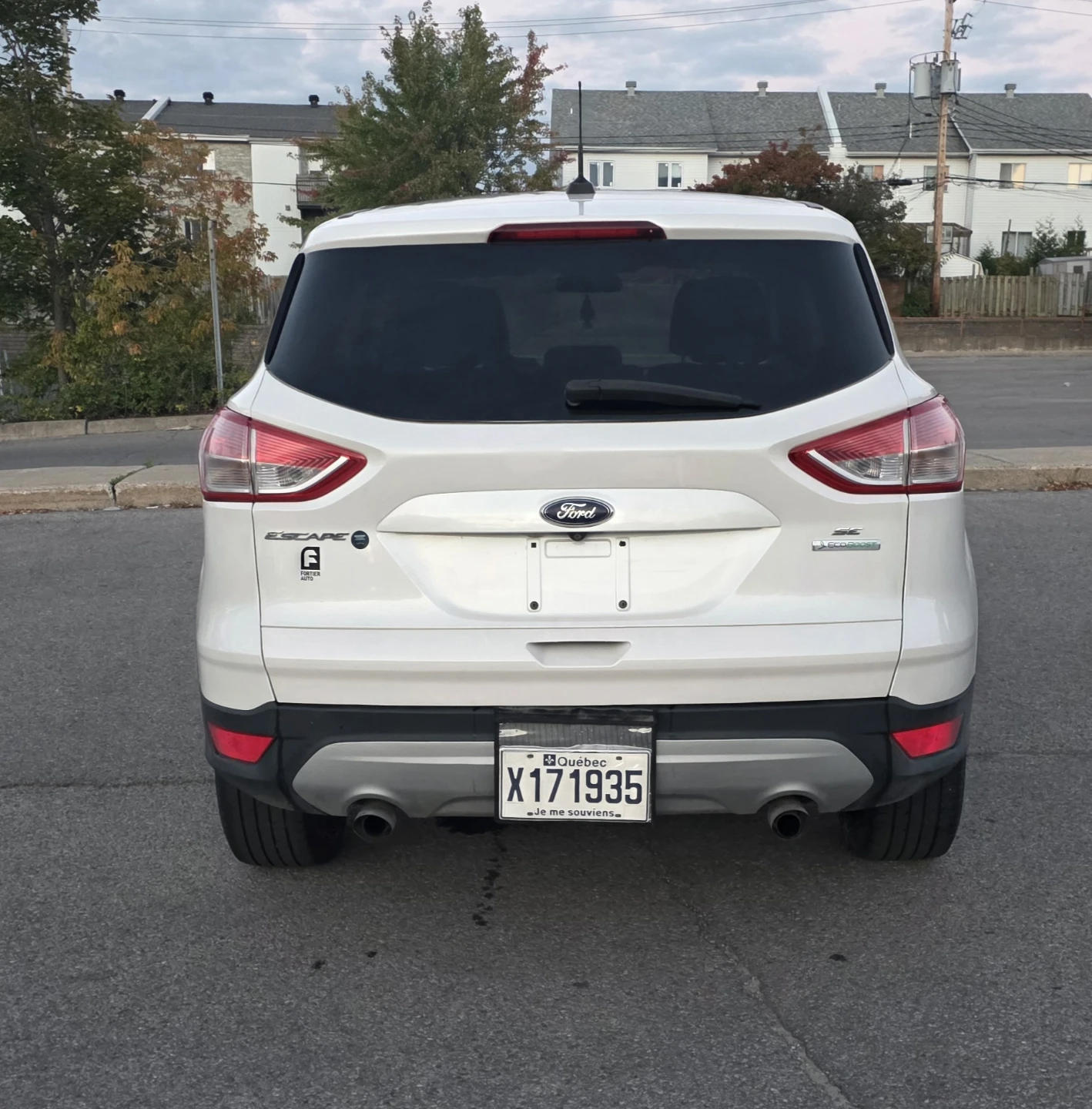 Ford Escape SUV - White - photo 4