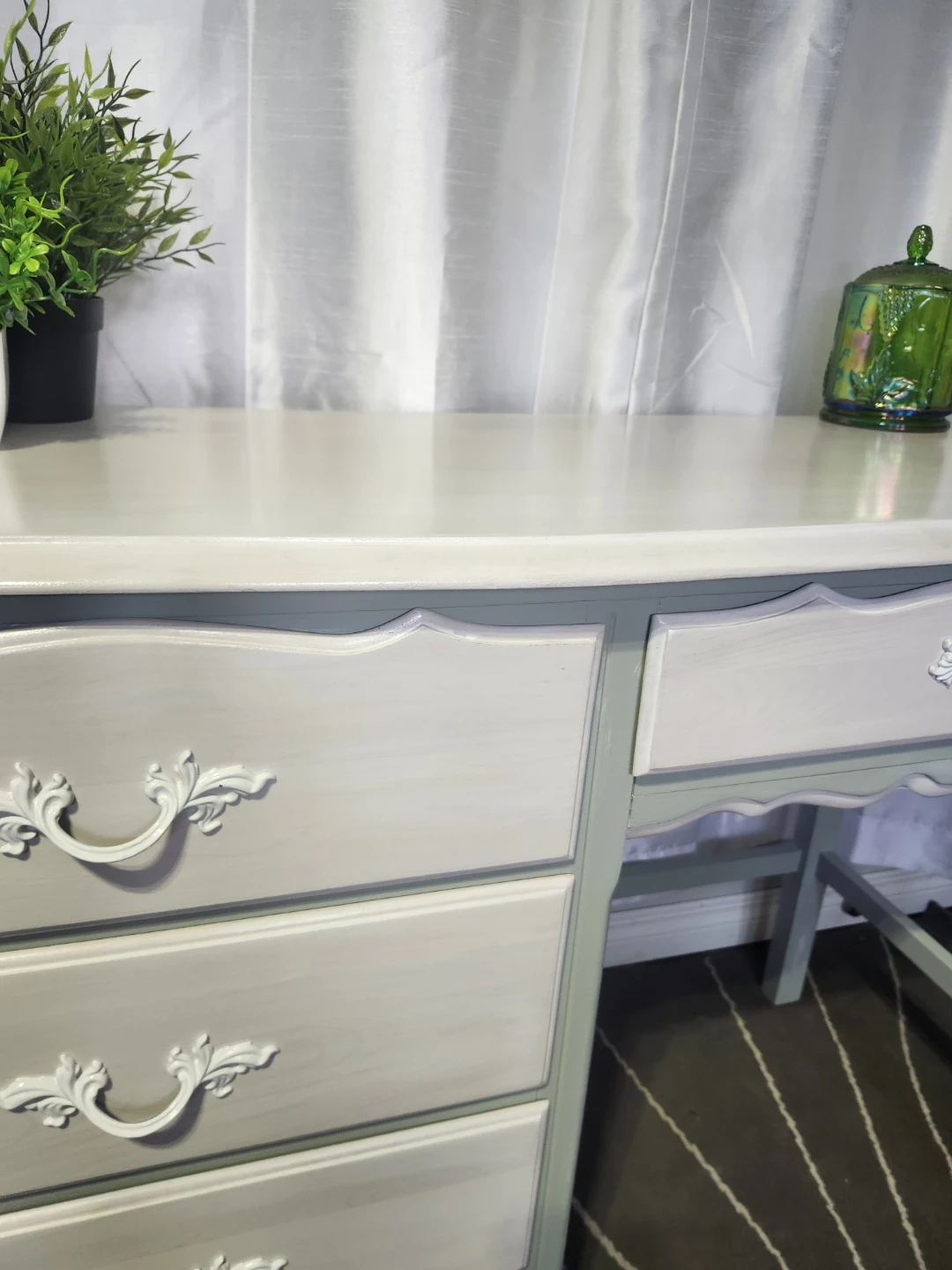 Vintage Style Desk, dresser - photo 4