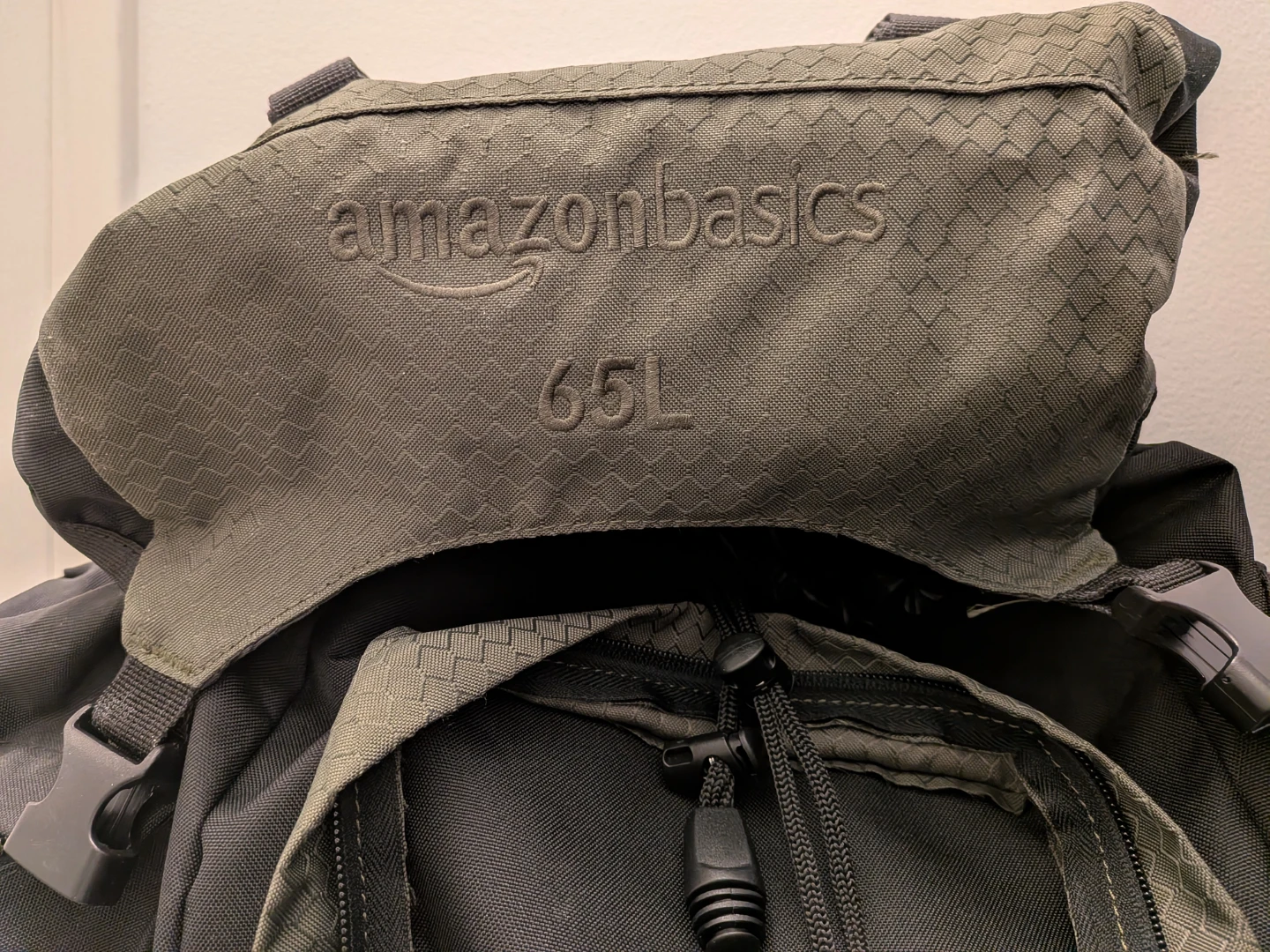 AmazonBasics 65L Hiking Backpack - photo 3