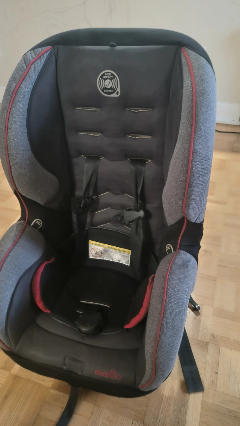 Evenflo Car Seat - photo 2