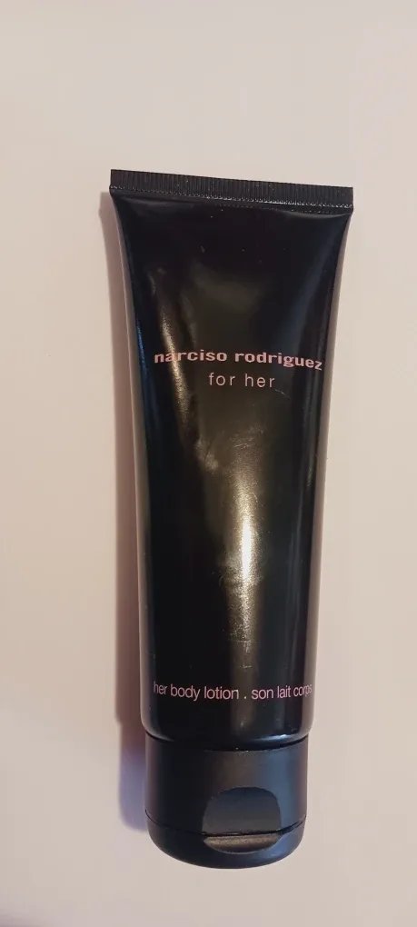 NEW !! Narciso Rodriguez For Her Body Lotion