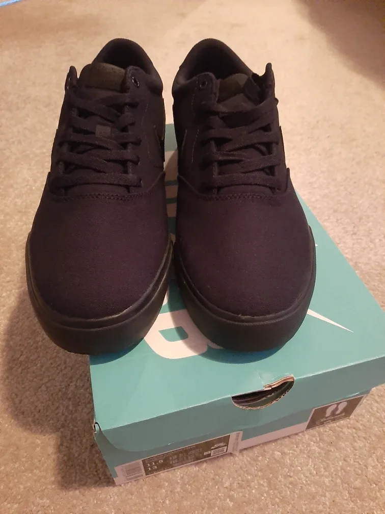 Both pairs --- 160$ ---BRAND NEW image indicator(7)