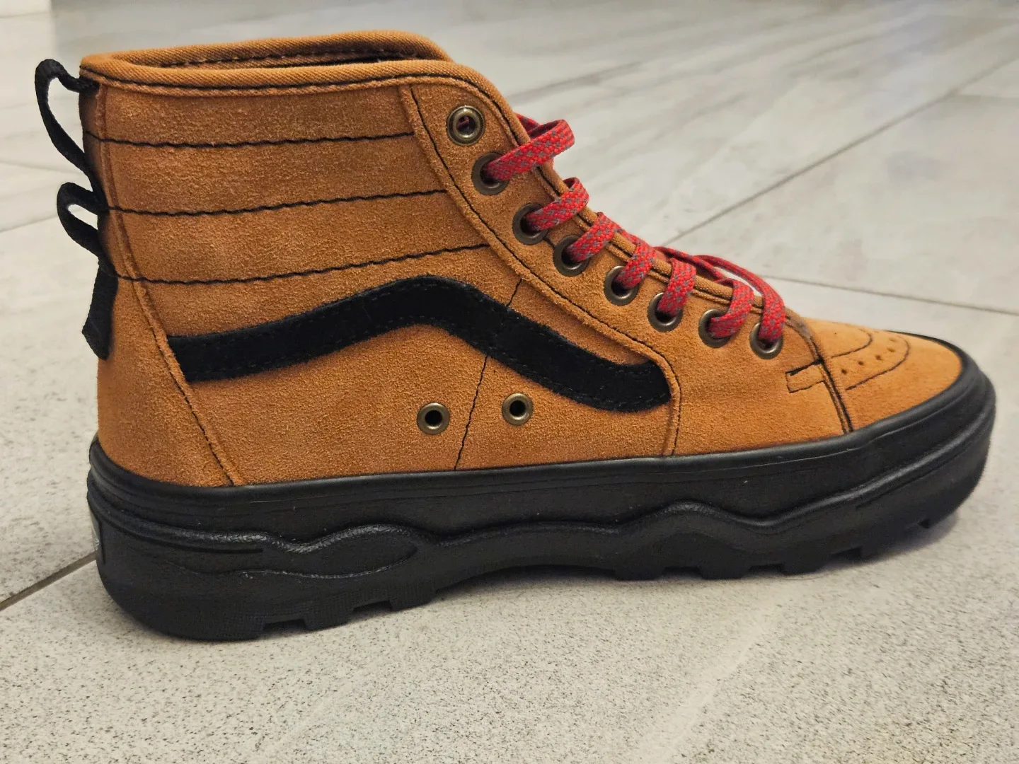 vans High top suede boots image indicator(4)