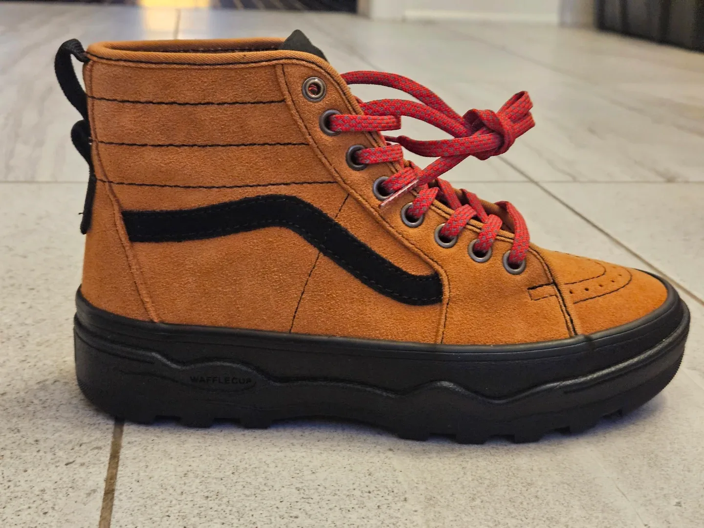 vans High top suede boots image indicator(10)