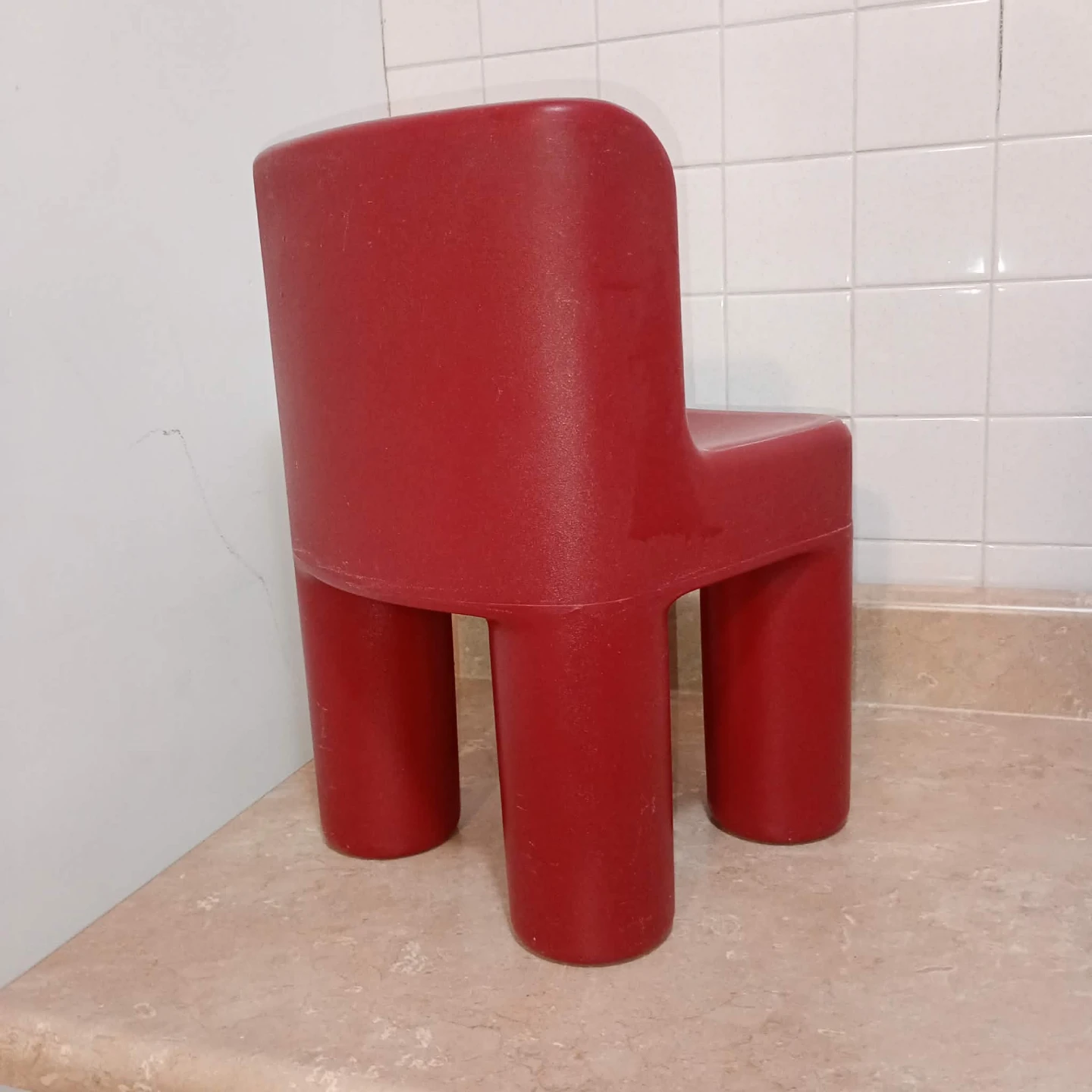 Red Children's Chair - photo 2