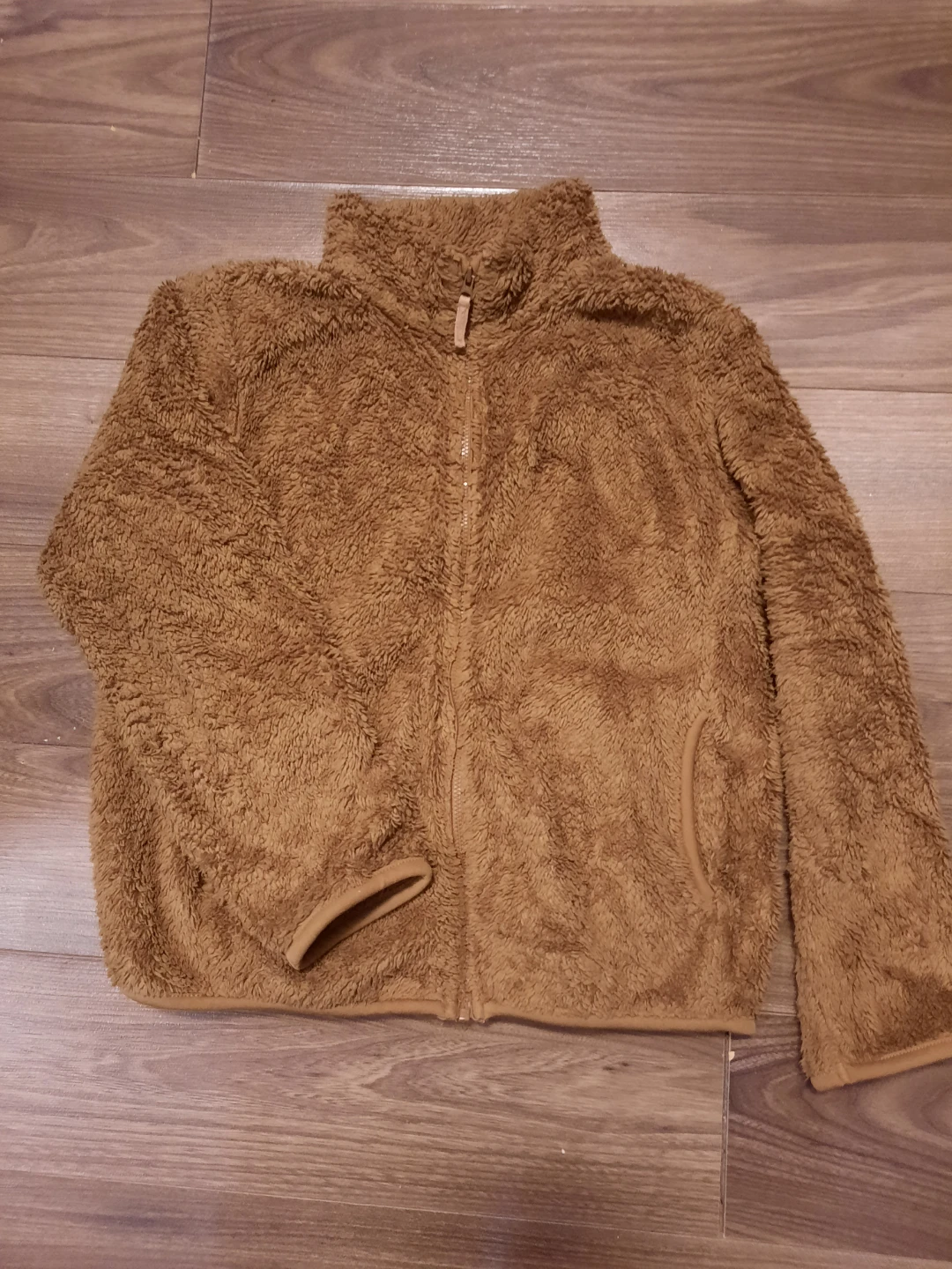 $8 Uniqlo FLUFFY YARN FLEECE JACKET Kid's 11-12