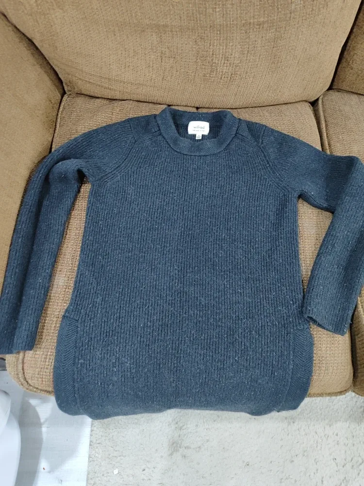 #Cleanout Wilfred 100% Woolen Sweater